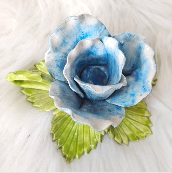 Capodimonte Blue Rose Candle Holder w/ Holding Ring Hand Painted In Portugal - Picture 5 of 10